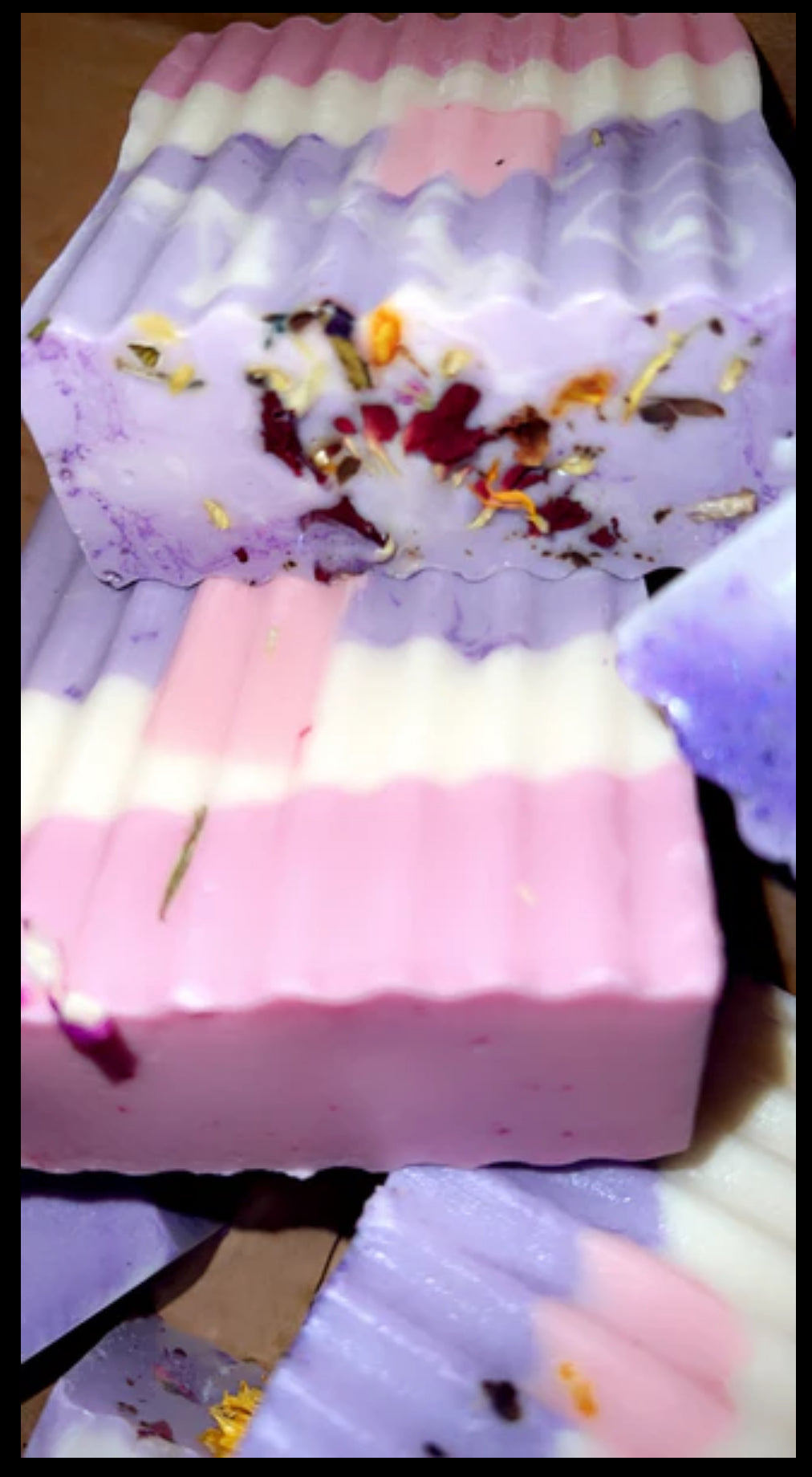 BTL - LOVE Bar